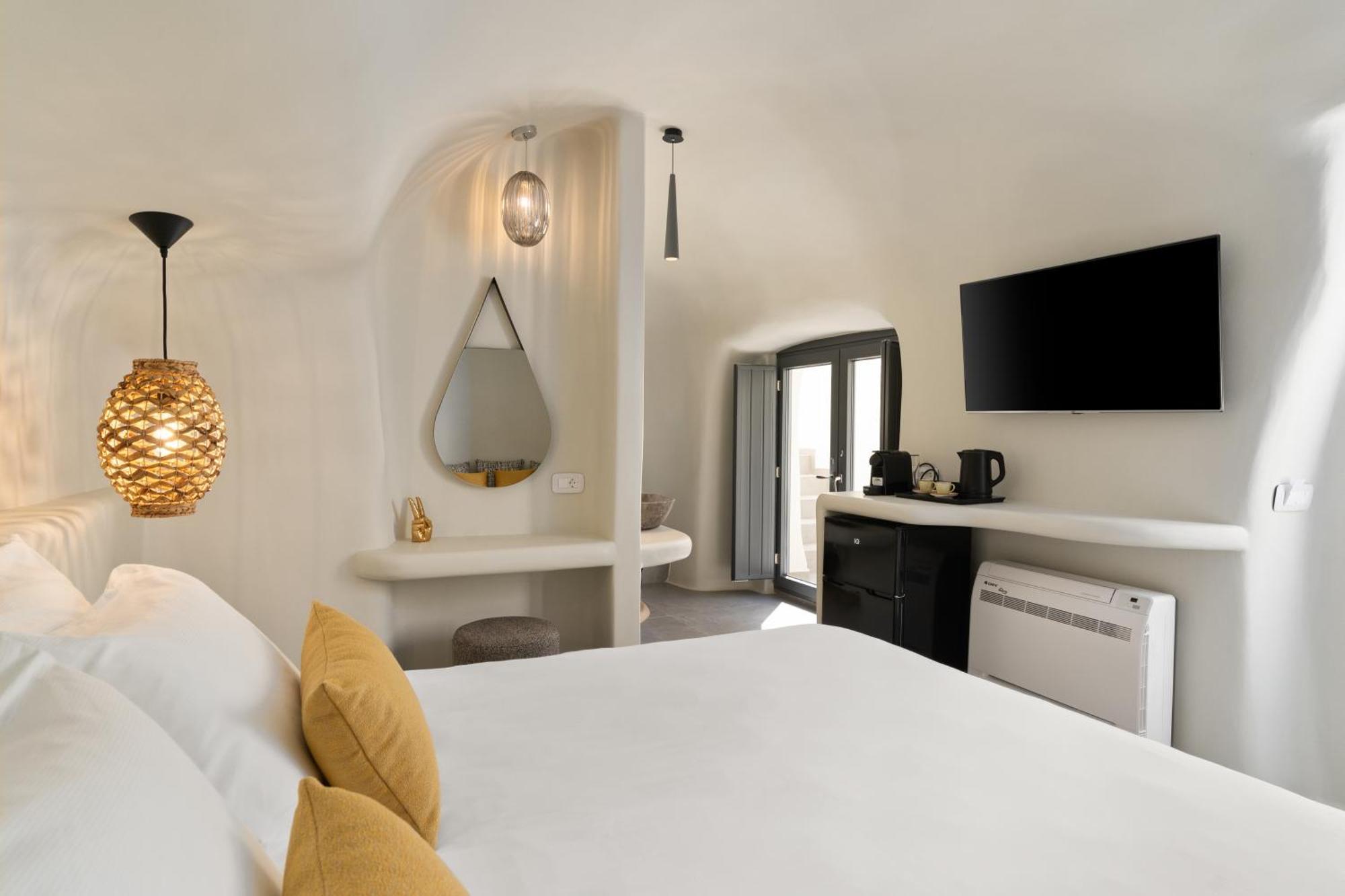 Aeon Suites - Adults Only Pýrgos Esterno foto
